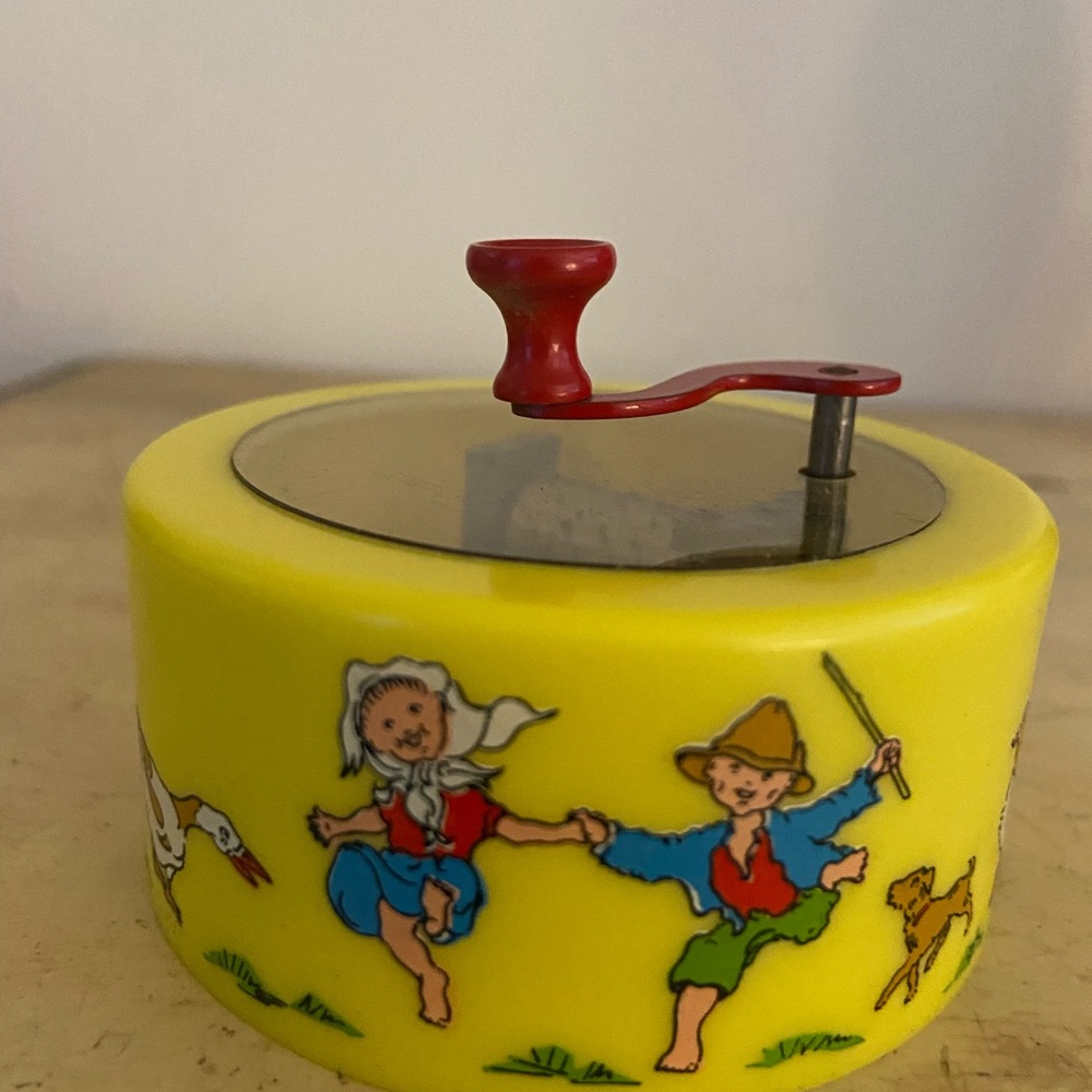 Vintage Yellow Working Music Box
